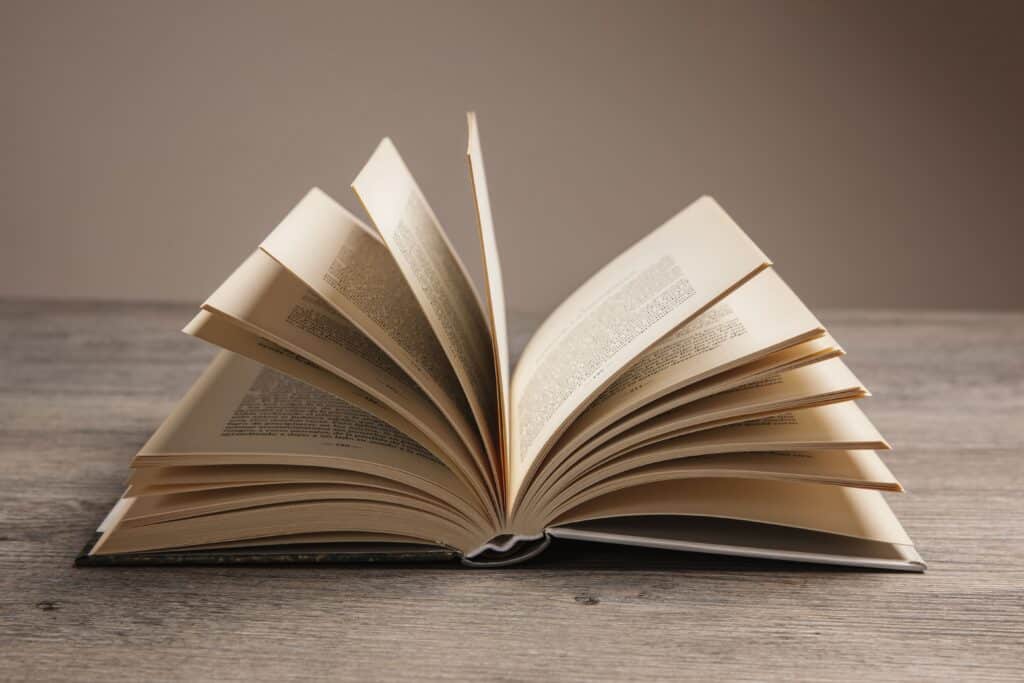 常見 書籍釘裝方式 介紹 精裝